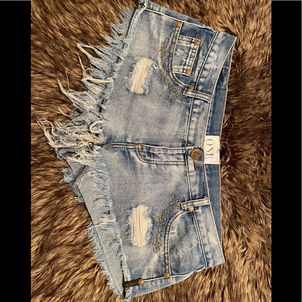 OneTeaspoon Light Wash Denim Short